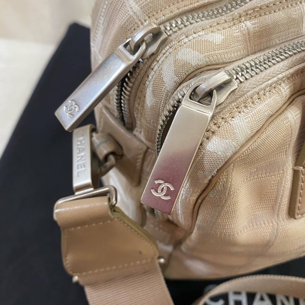 🆕 Chanel “New Travel line”Crossbody/Shoulder Bag - Picture 4 of 9
